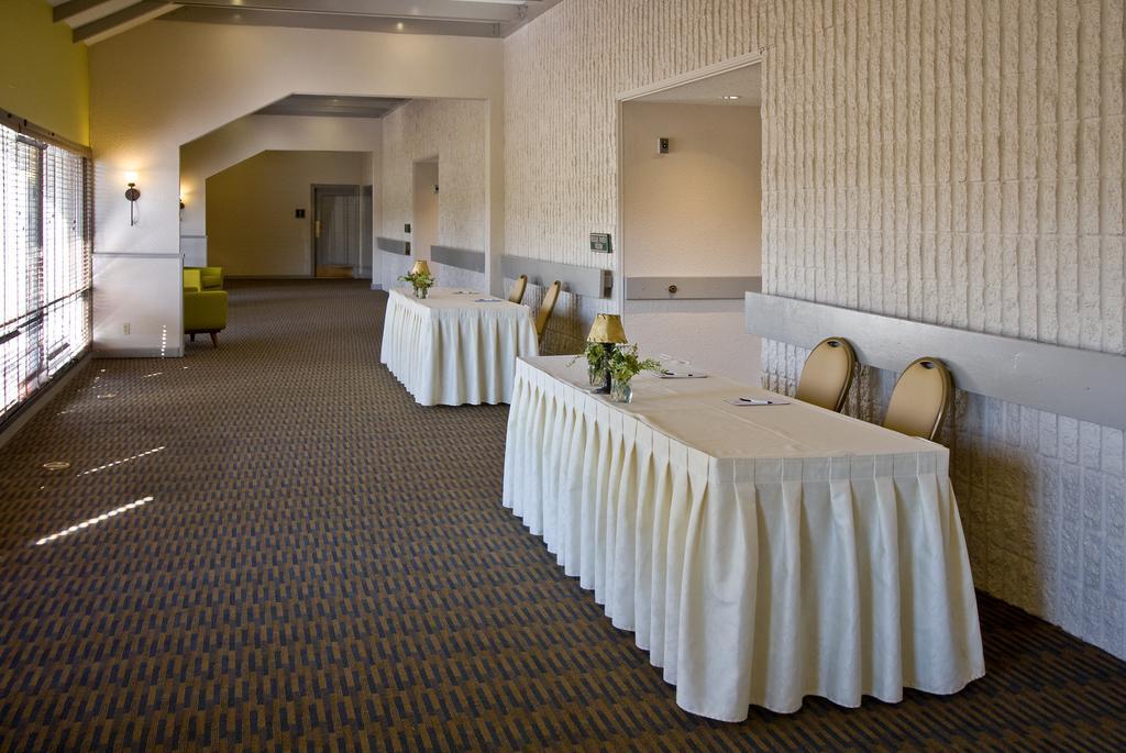 Inn At The Commons Medford Ngoại thất bức ảnh