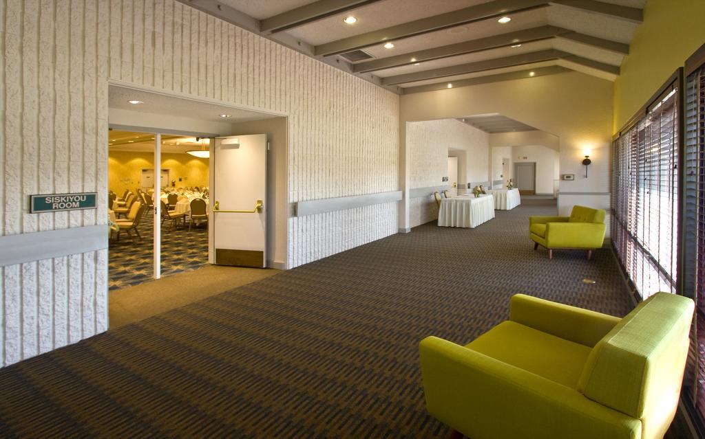 Inn At The Commons Medford Ngoại thất bức ảnh