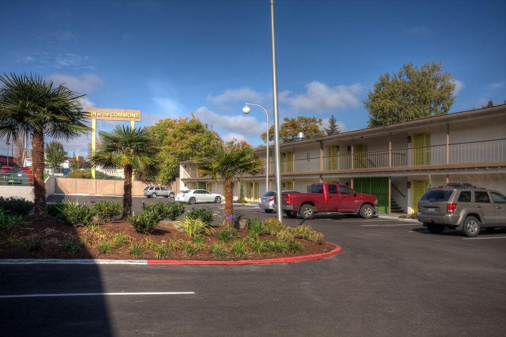 Inn At The Commons Medford Ngoại thất bức ảnh