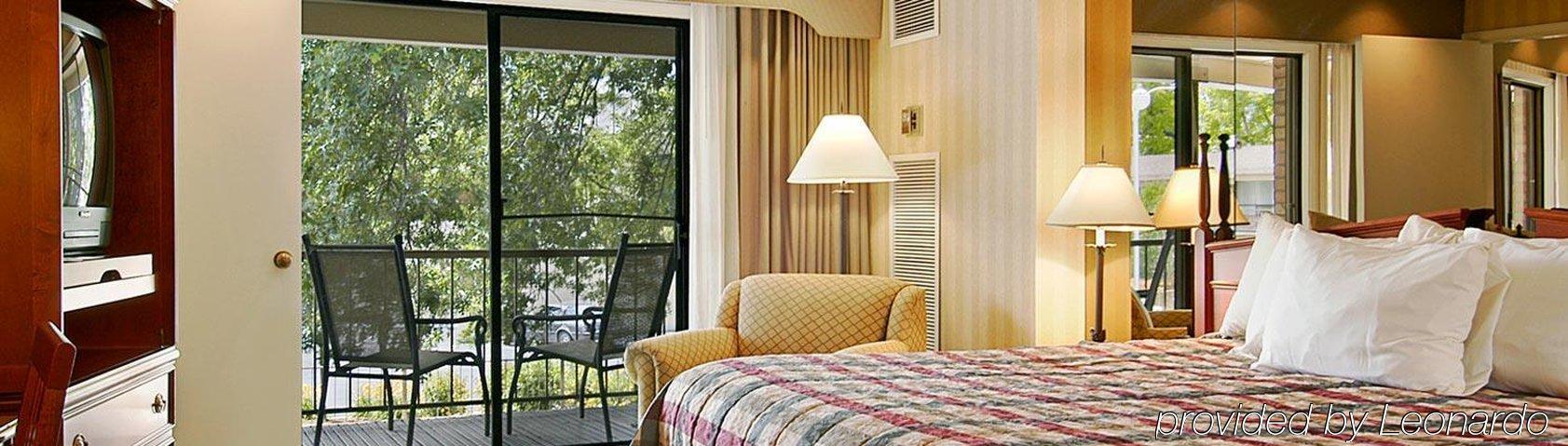 Inn At The Commons Medford Ngoại thất bức ảnh