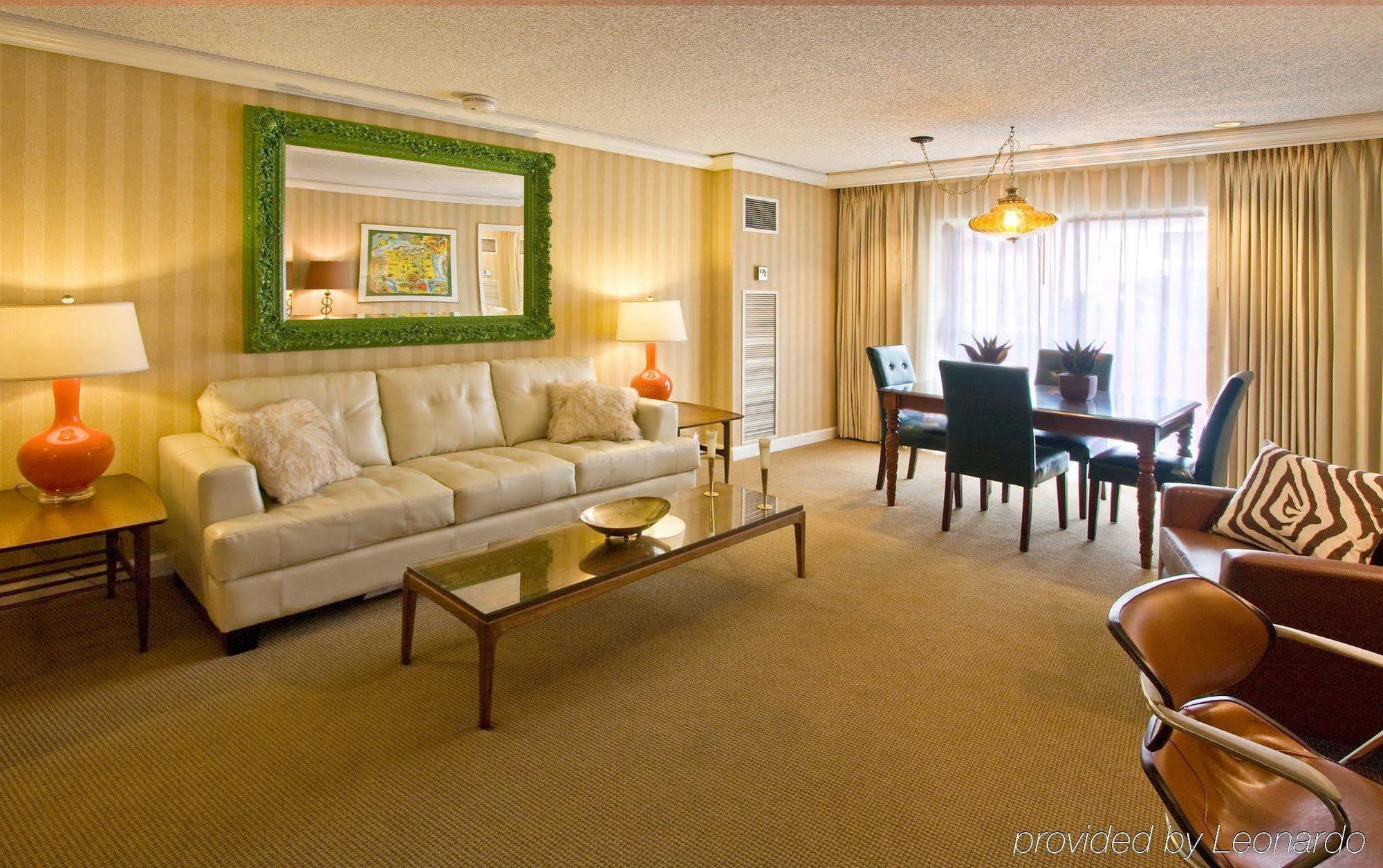 Inn At The Commons Medford Ngoại thất bức ảnh