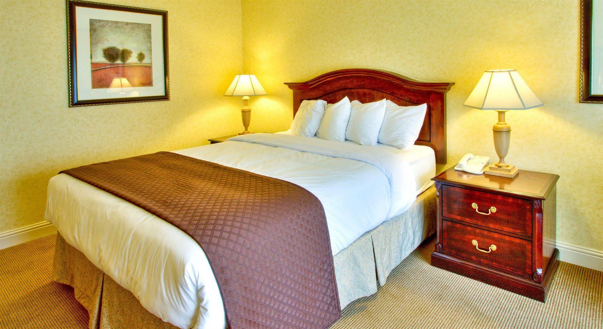 Inn At The Commons Medford Ngoại thất bức ảnh
