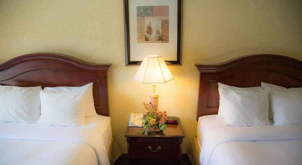 Inn At The Commons Medford Ngoại thất bức ảnh