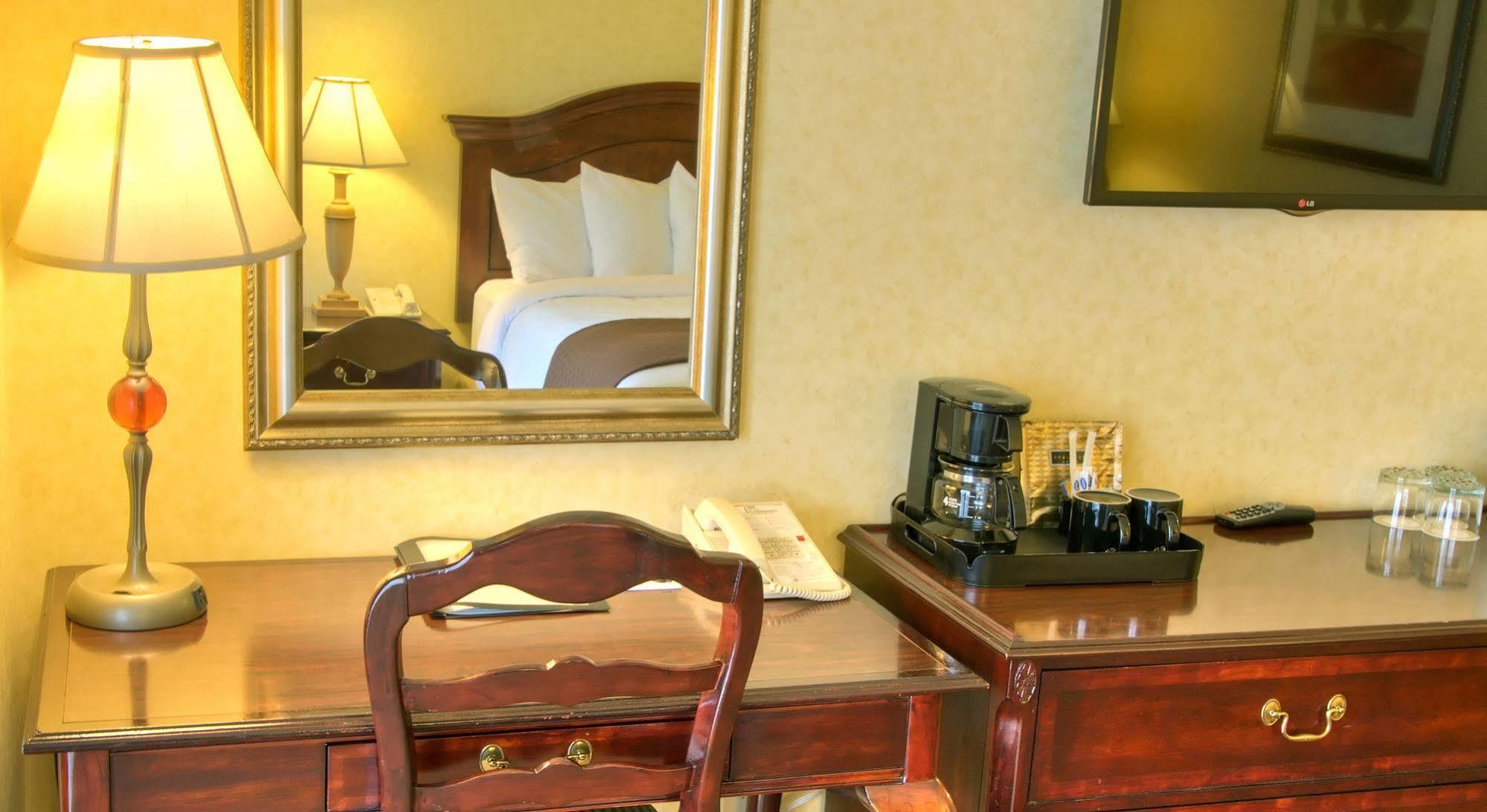 Inn At The Commons Medford Ngoại thất bức ảnh