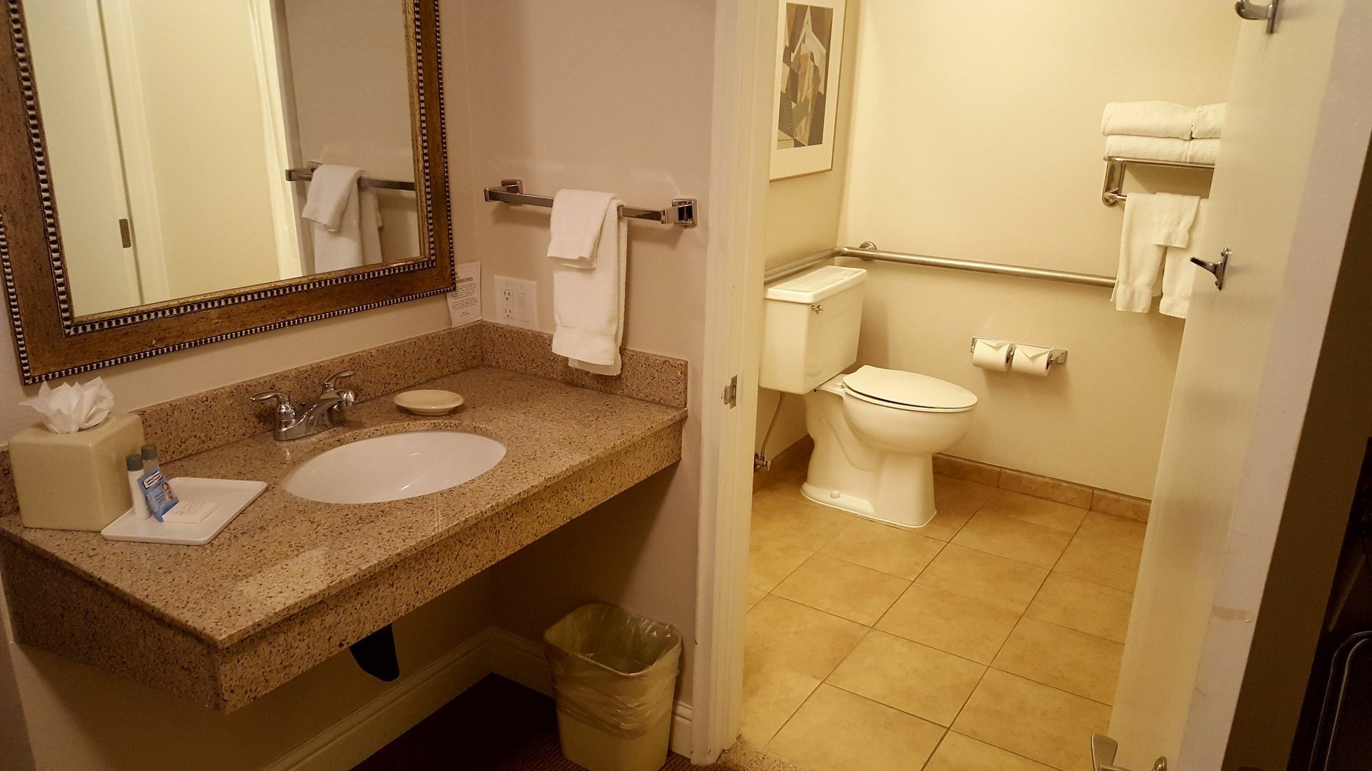 Inn At The Commons Medford Ngoại thất bức ảnh