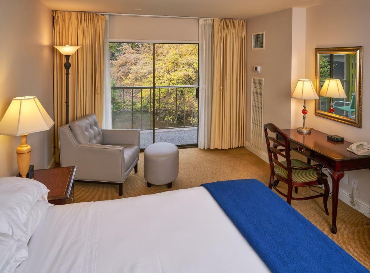 Inn At The Commons Medford Ngoại thất bức ảnh