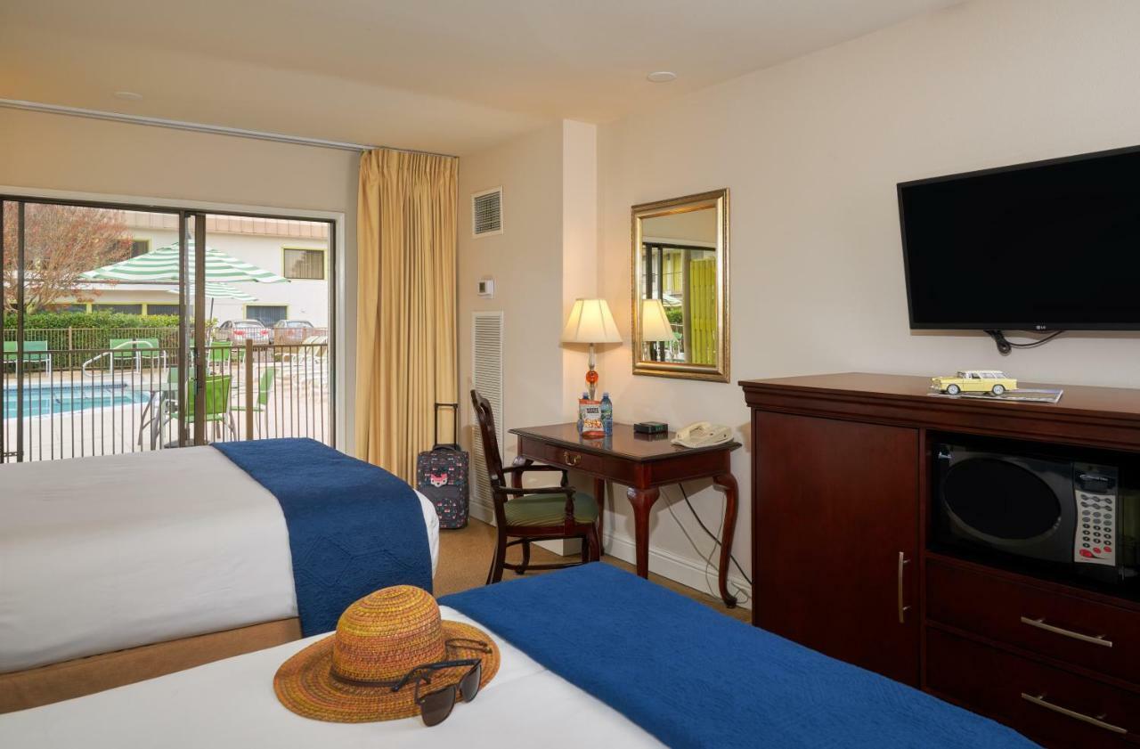 Inn At The Commons Medford Ngoại thất bức ảnh